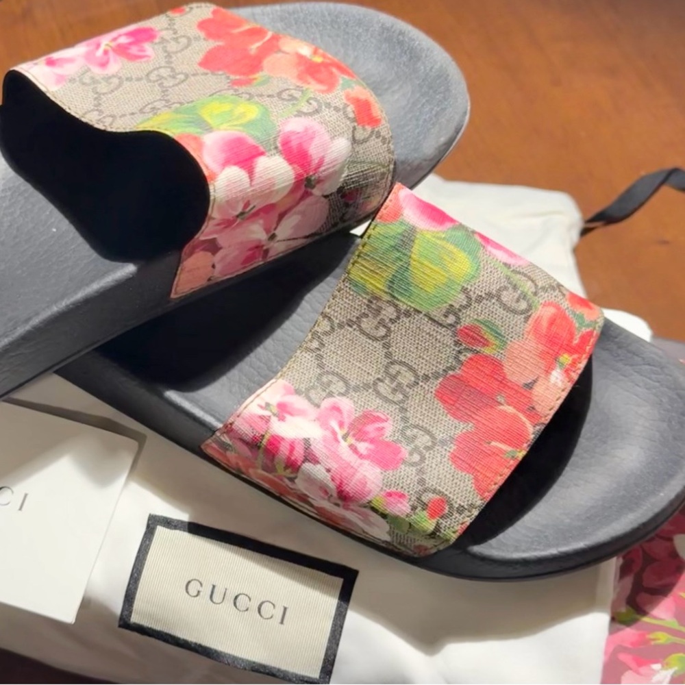 Gucci Blooms Slides
